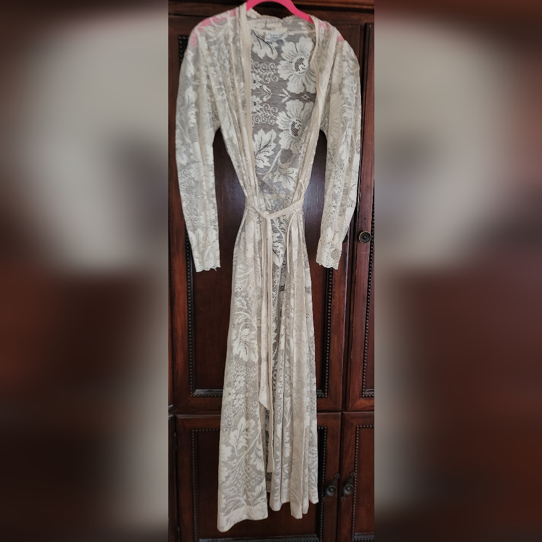 Christain Dior Vintage Antique Lace, Sheer Full Sweep Wrap W/ Belt & Pockets